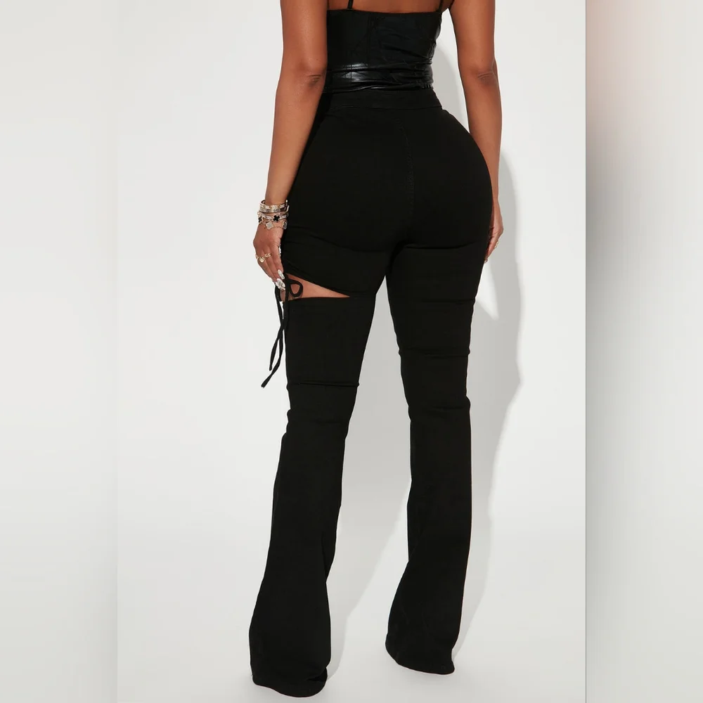 Flare High Waisted Jeans - Picture 4 of 4